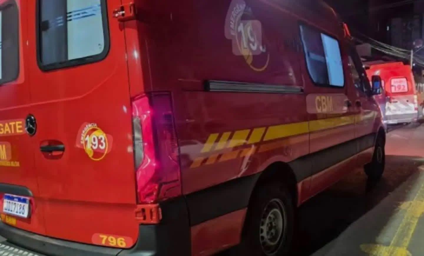 Colisão entre duas motocicletas deixa feridos no bairro São Roque