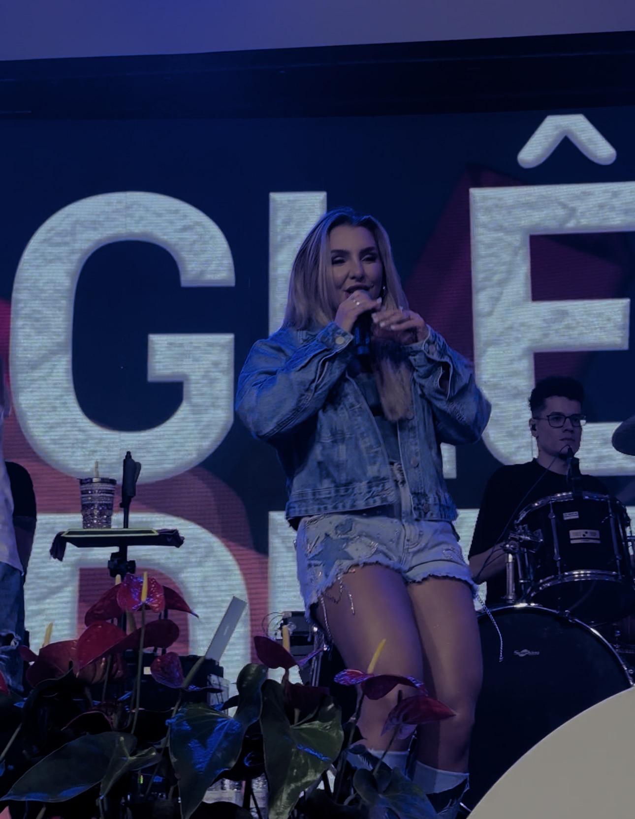 Energia de Glê Duran marca noite no Festiqueijo