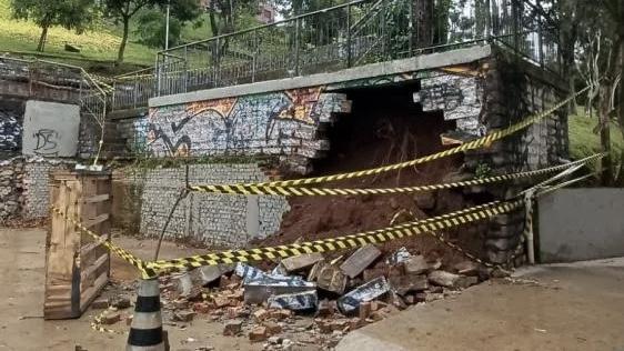 Obra de pista de skate de R$ 240 mil desmorona e preocupa em Bento