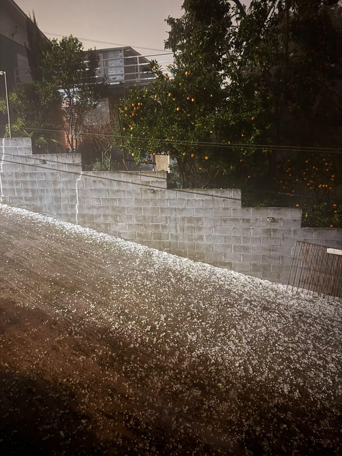 Temporal com granizo e mais de 110 mm de chuva atinge Bento