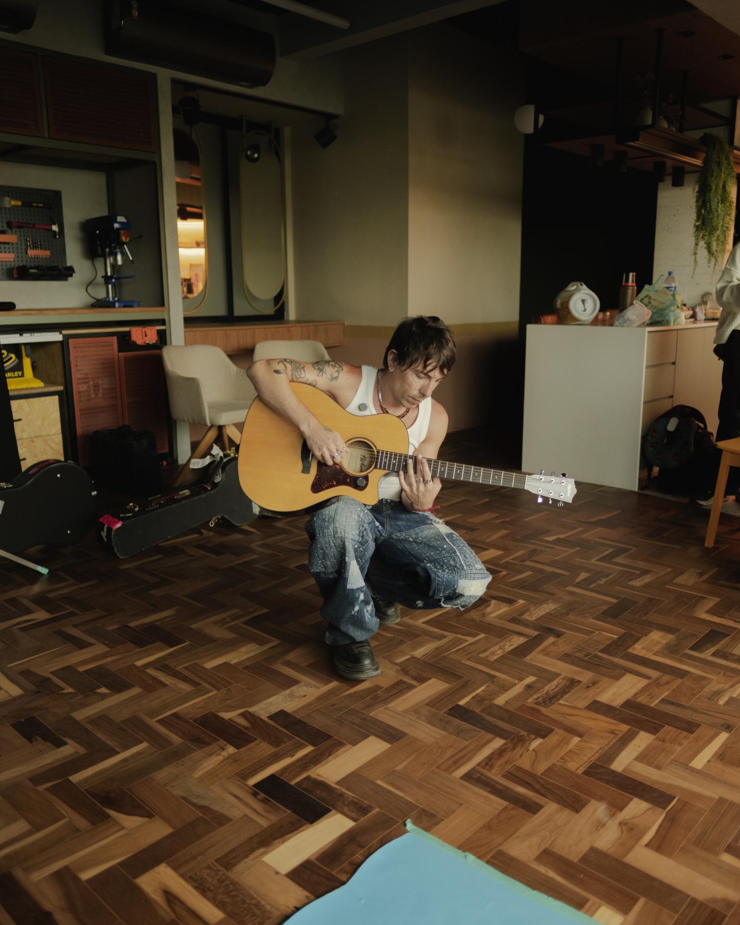 Di Ferrero apresenta show acústico, no Teatro do Bourbon Country em Porto Alegre