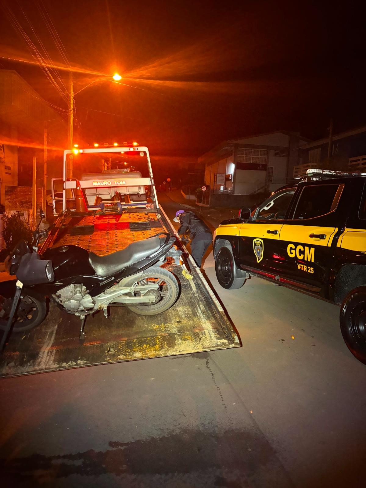GCM recupera no bairro Maria Goretti motocicleta furtada no Fenavinho