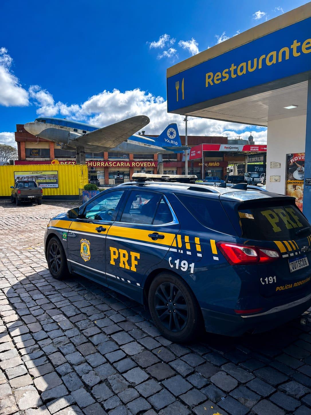 PRF prende dupla por furto e embriaguez na BR-470, em Garibaldi