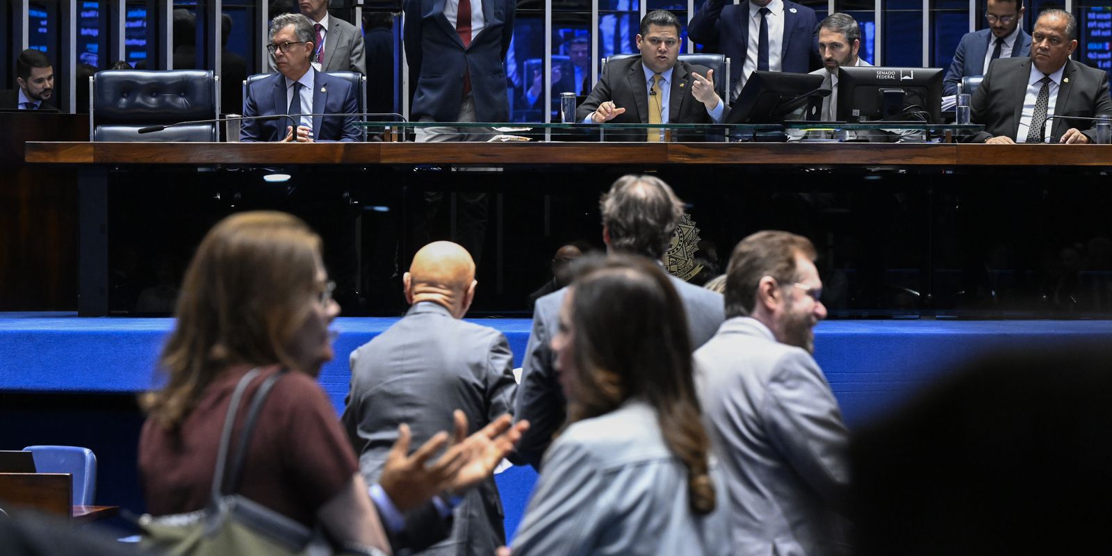 Alcolumbre diz que Senado vota fim da escala 6x1 após as eleições