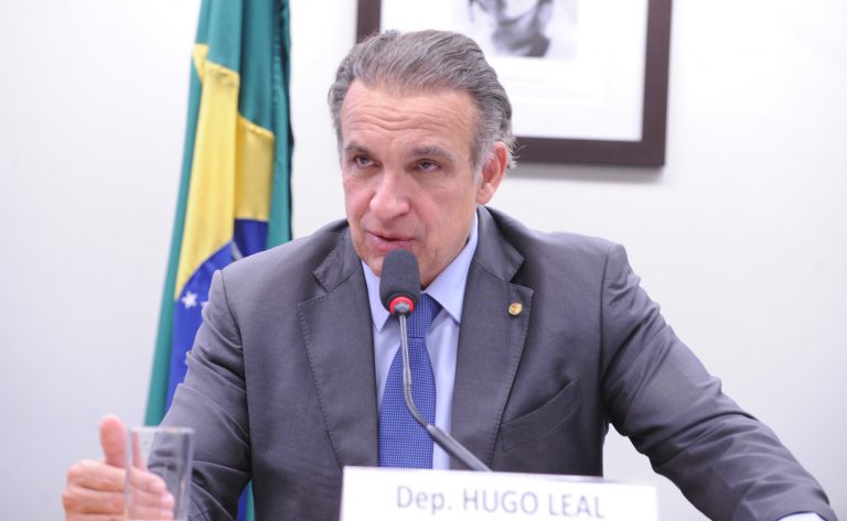 Comissão aprova gratuidade por 15 minutos em estacionamento rotativo pago nas vias públicas