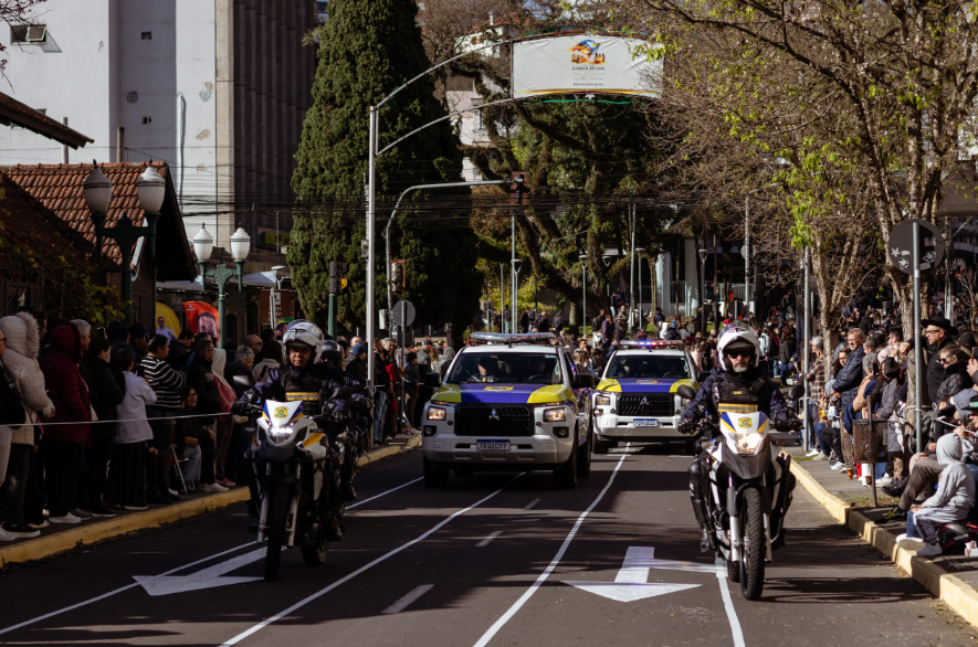 Desfile Cívico-Militar marca as celebrações da Semana da Pátria em Bento