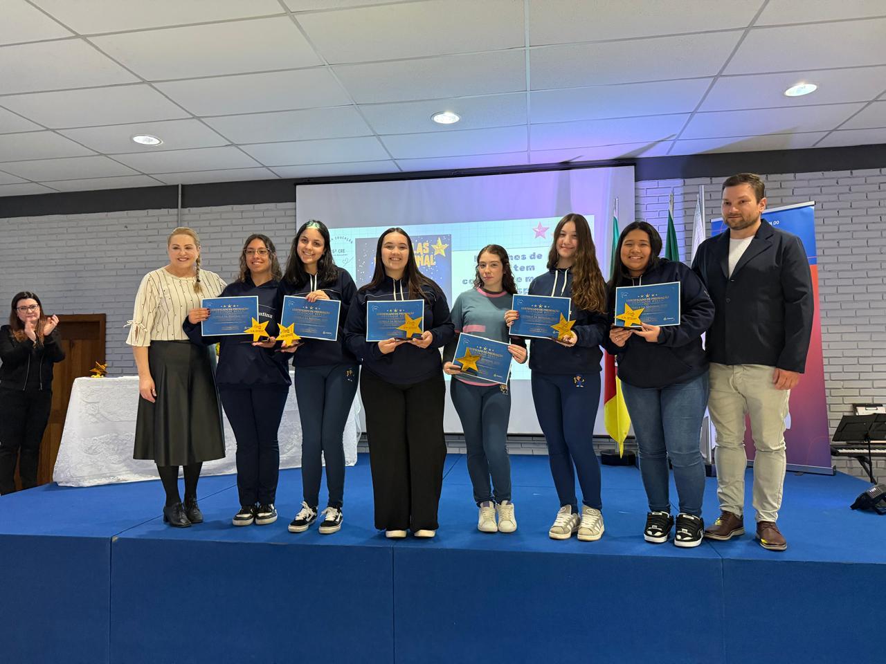 16ª CRE Celebra Destaques da Educação Pública no Prêmio Estrelas da Regional 2026